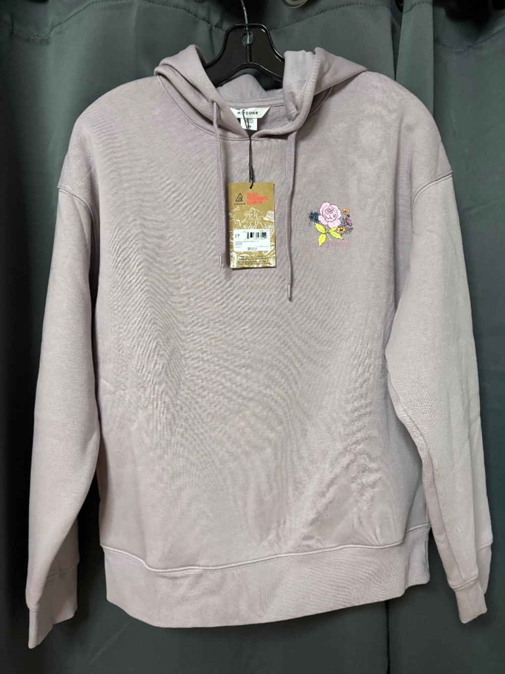 NWT Ripzone sweater